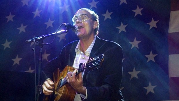 Singer-songwriter James Taylor performs during a fundraiser for Democratic presidential candidate Sen. John Kerry, D-Mass., held at the home of Ron Burkle in Beverly Hills, Calif., Tuesday, March 30, 2004.  (AP Photo/Elise Amendola)