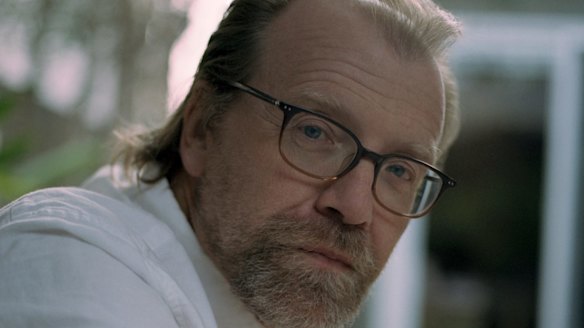 George Saunders has created a cast of confused spirits trapped between this world and the next.