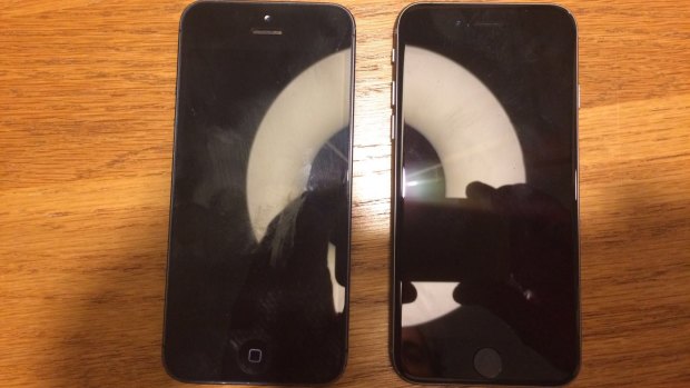 A supposed iPhone 5se, right, next to an iPhone 5.