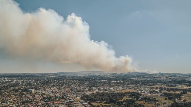 The fire had burnt through 730 hectares of land by Sunday evening.