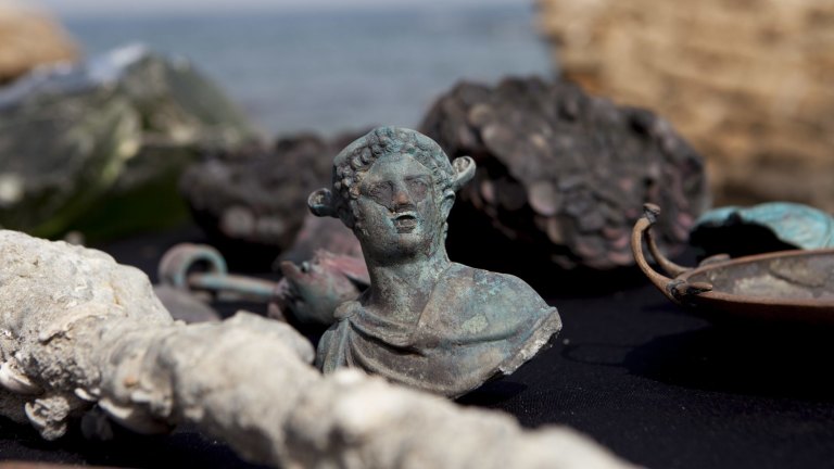 Roman trash is today's treasure: Israeli divers find 1600-year-old ancient  cargo saved by shipwreck