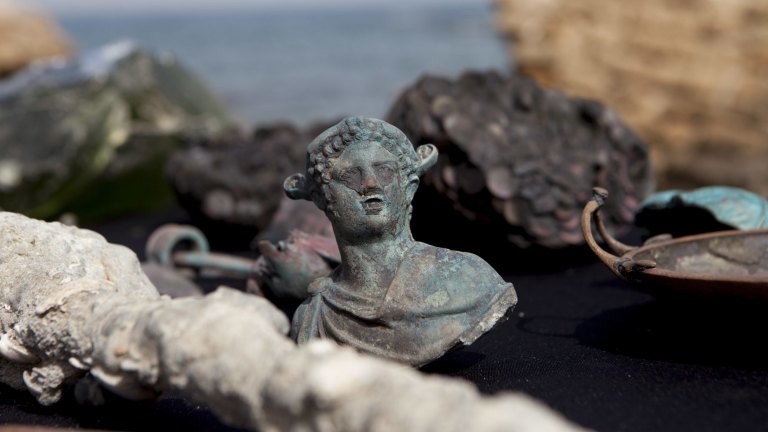 Roman trash is today's treasure: Israeli divers find 1600-year-old ancient cargo saved by shipwreck