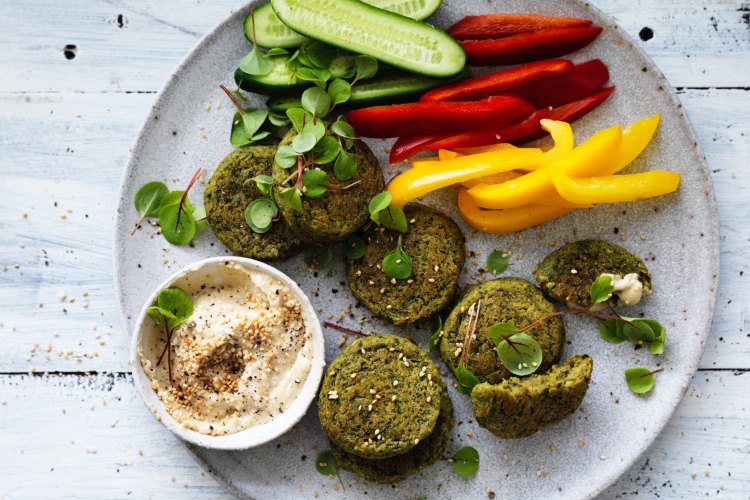 Falafels and vegies with hummus.