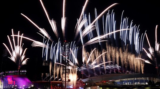 BIRMINGHAM, ENGLAND - AUGUST 08: A general view of fireworks during the Birmingham 2022 Commonwealth Games Closing Ceremony at Alexander Stadium on August 08, 2022 on the Birmingham, England. (Photo by Stephen Pond/Getty Images)