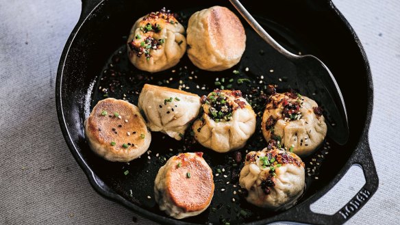 Pan-fried and steamed pork baozi.