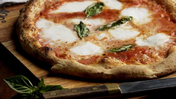 400 Gradi has approval from the Associazione Verace Pizza Napoletana.