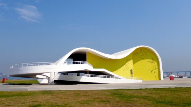 Teatro Popular by Oscar Niemeyer.