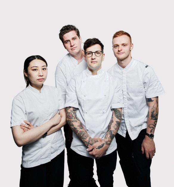 四位2022年维多利亚青年厨师决赛选手(左起):Joane Yeoh, Pieter Buijsse, Zackary Furst和George Wintle。