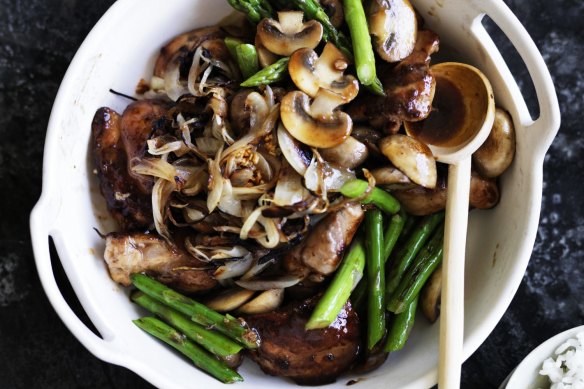 Cr: William Meppem SL Food, Nov 15 Adam Liaw's chicken, mushroom and asparagus stir-fry. SLIFE151115