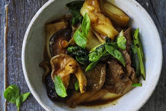 Beef, black bean and rice noodles with oyster sauce.