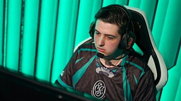 Mitchell 'Destiny' Shaw during the OPL 2017 season, which LG Dire Wolves would go on to win.