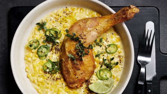 Green chilli chicken with cheesy creamed corn. 