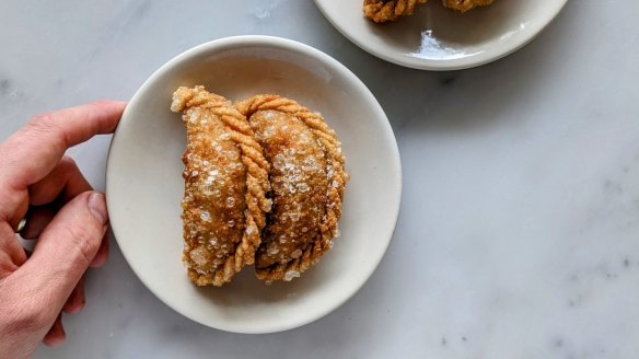 Saltbush empanadas.