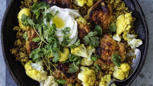 Curried rice with chicken and cauliflower.
