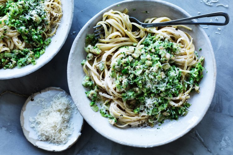 Chicken and broccoli linguine 