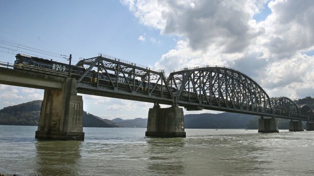 Belated investigations in 2015 showed significant corrosion on a pier supporting the Hawkesbury River Rail Bridge. Subsequent investigations have shown corrosion in its upper sections.