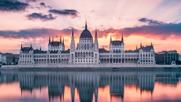 A stunning sunrise at the Hungarian Parliament.