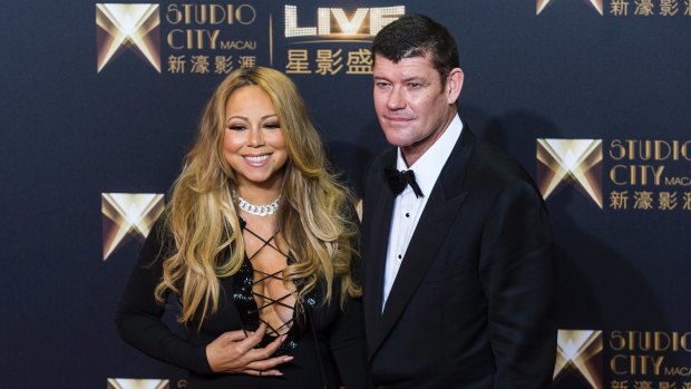 James Packer and Mariah Carey have reportedly moved in together.