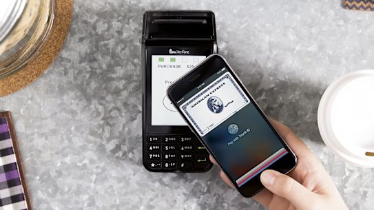 Allowing banks to team up in Apple Pay negotiations would reduce competition to provide the payment services customers want, the ACCC said.