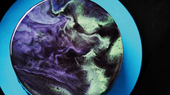 Katherine Sabbath's black opal cake. Click through for a step-by-step guide on how to glaze the cake.