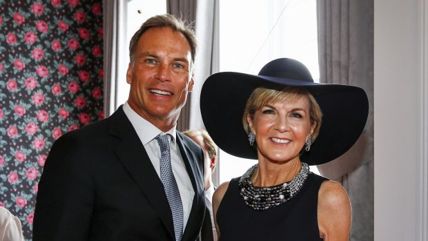 Foreign Affairs Minister Julie Bishop with her partner David Panton at the Melbourne Cup.