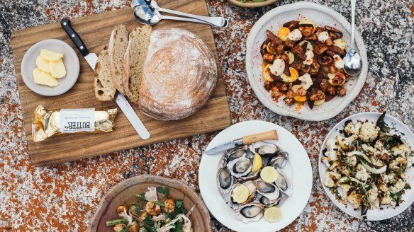 After a mountain bike ride on the Bay of Fires Trail with Blue Derby Pods Ride, feast on the beach with a meal by chef Thomas Dicker.