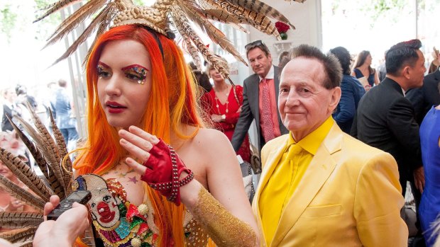 Gabi Grecko hopes her new video will encourage Geoffrey Edelsten to divorce her.