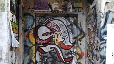 Call For Melbourne S Two Remaining Banksy Stencils To Be Preserved