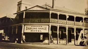 The Darling Range Hotel in its earlier days. 