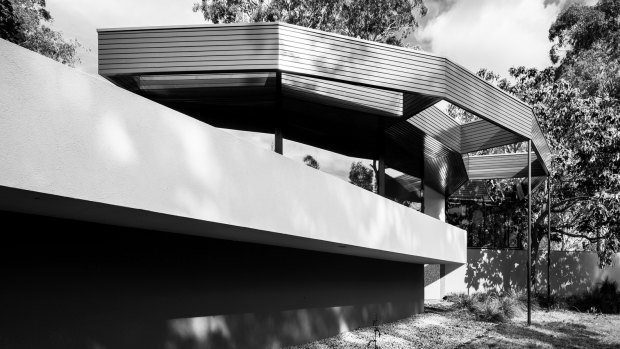 Discover Canberra's modernist architecture.