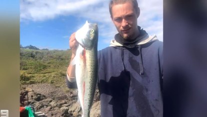 ‘Slim’ chance of finding missing fisherman, 19, swept off rocks at Port Kembla
