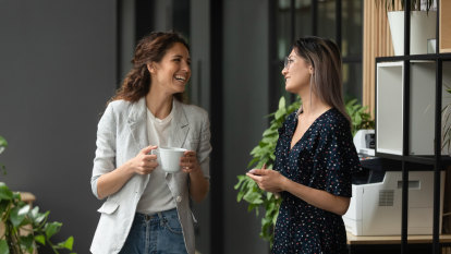 Why you’re happier if you make friends at work