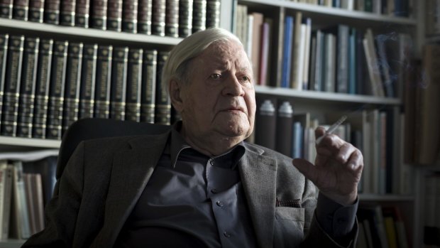 Helmut Schmidt, who served as chancellor of Germany for eight years, in his Hamburg office in 2013.