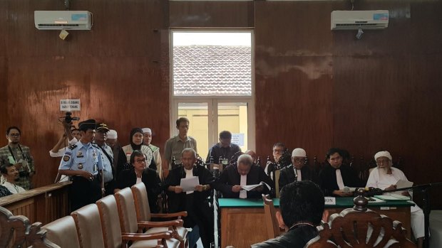 Abu Bakar Bashir (far right) in court. Bashir's lawyer has denied Bashir had anything to do with the Jakarta terror attacks.