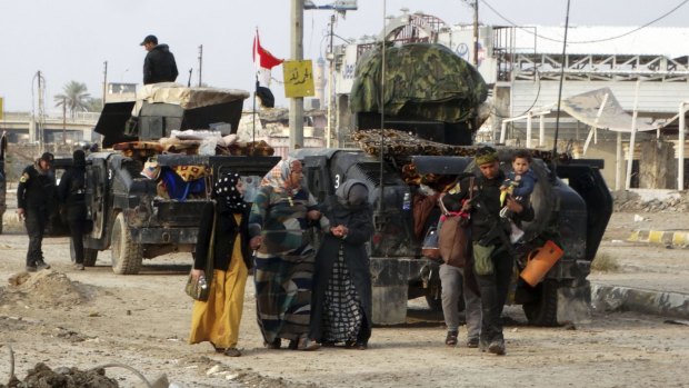 Leaving Ramadi as Iraqi security forces flush out Islamic State militants on Thursday. 