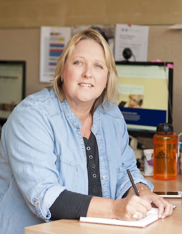 No place like home for happy admin workers