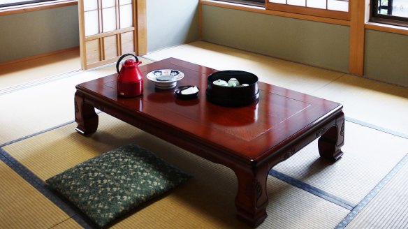 Only have a coffee table? Take inspiration from traditional Japanese tatami rooms.