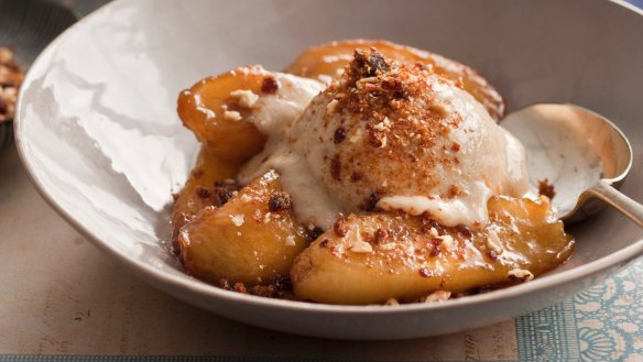 Caramel bananas with banana-based caramel flavoured 'nice-cream'.