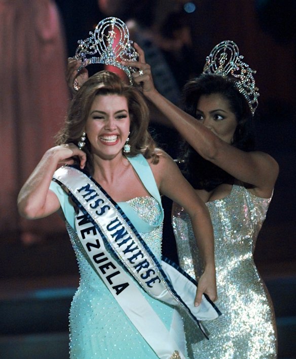 Alicia Machado is crowned Miss Universe.