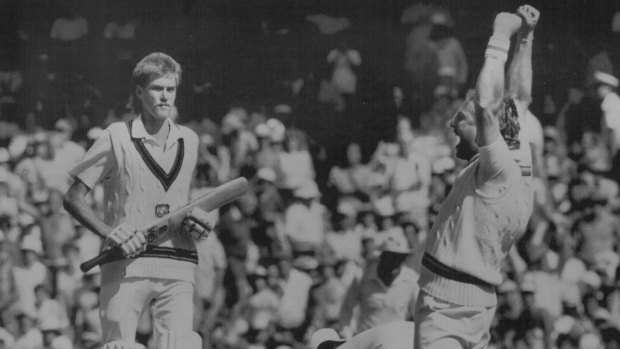 With Australia lacking a team of Davis Cup tennis stars, England sealed the Ashes in the 1986 Boxing Day Test.