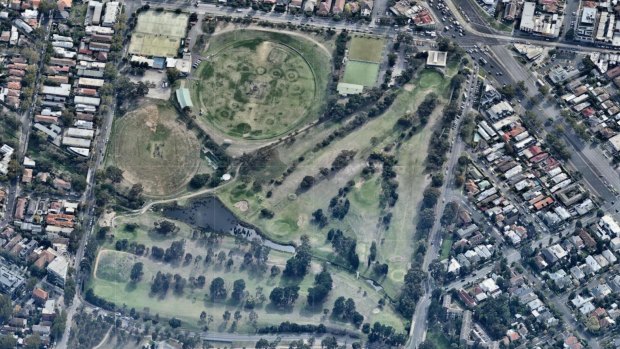 An aerial shot Elsternwick golf course. 