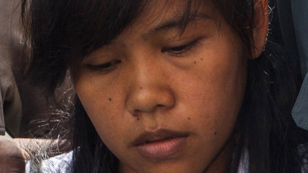 Philippine death row prisoner Mary Jane Fiesta Veloso arrives in a court in Sleman, Indonesia, in March.