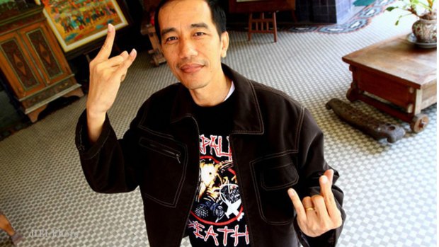 Joko Widodo wearing a Napalm Death T-shirt.