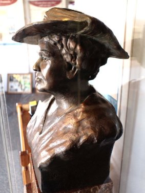 Bronze bust of Sr. Kenny in the entrance to the museum.