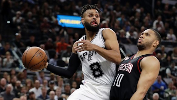 Patty Mills is set to stay with the Spurs.