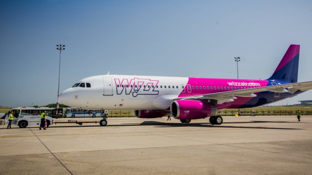 A Wizz Air captain was not going to put up with any nonsense from passengers after a flight delay.