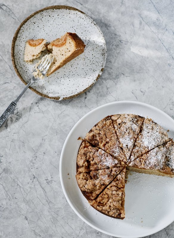 Martinez's apricot crumble cake.