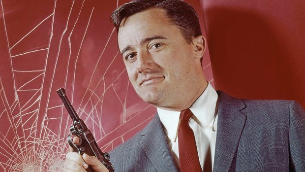 Stephen Fry has hailed Robert Vaughn "one of the greatest Columbo villains and [an] utterly charming man". 