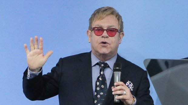 Sir Elton John said he had tried to reach Vladimir Putin several times to talk about gay rights.