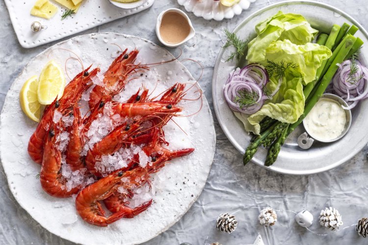 Adam Liaw's summer prawn party 